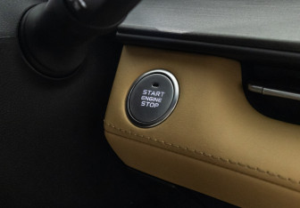 Подержанный автомобиль Changan Hunter Plus 2023 года (17 фото)