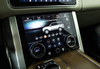 Подержанный автомобиль Land Rover Range Rover 2018 года (21 фото)