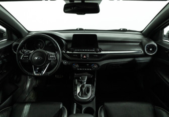 Подержанный автомобиль Kia Cerato Sedan 2020 года (13 фото)