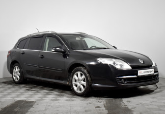 Подержанный автомобиль Renault Laguna Wagon 2009 года (3 фото)