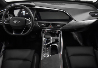 Подержанный автомобиль Geely Tugella 2022 года (15 фото)