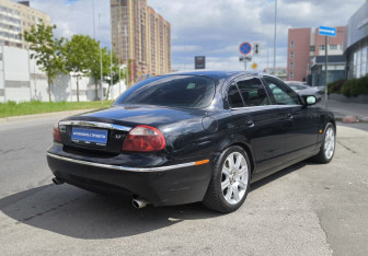 Подержанный автомобиль Jaguar S-Type 2007 года (4 фото)