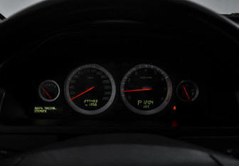 Подержанный автомобиль Volvo XC90 2011 года (19 фото)