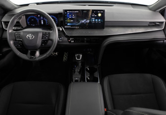 Подержанный автомобиль Toyota Camry Sedan 2024 года (9 фото)