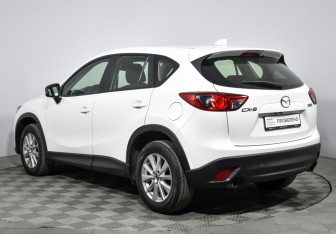 Подержанный автомобиль Mazda CX-5 2015 года (7 фото)