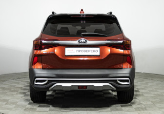 Подержанный автомобиль Kia Seltos 2020 года (6 фото)