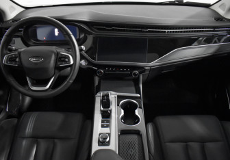 Подержанный автомобиль Omoda S5 2023 года (17 фото)