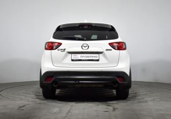 Подержанный автомобиль Mazda CX-5 2015 года (6 фото)