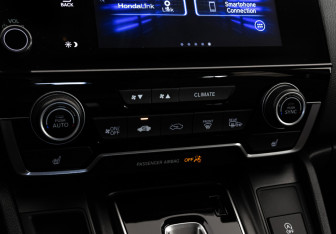 Подержанный автомобиль Honda CR-V 2020 года (18 фото)