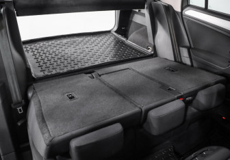 Подержанный автомобиль Volkswagen Tiguan 2021 года (25 фото)