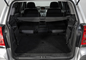 Подержанный автомобиль Opel Zafira Compactvan 2012 года (29 фото)