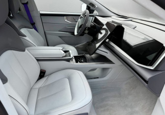 Подержанный автомобиль HiPhi Y 2023 года (6 фото)