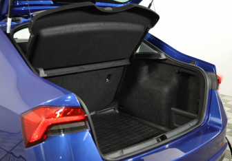 Подержанный автомобиль Skoda Rapid Liftback 2020 года (20 фото)