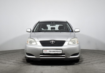 Подержанный автомобиль Toyota Corolla Hatchback 2003 года (2 фото)