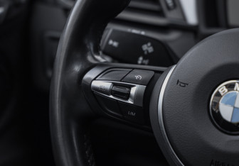 Подержанный автомобиль BMW X1 2019 года (15 фото)