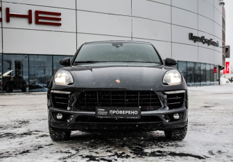 Подержанный автомобиль Porsche Macan 2016 года (4 фото)