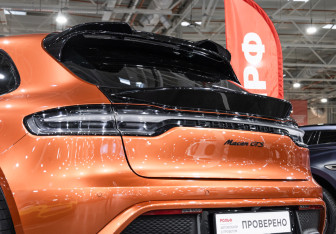 Подержанный автомобиль Porsche Macan 2016 года (15 фото)