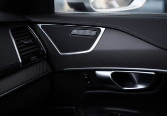 Подержанный автомобиль Volvo XC90 2019 года (22 фото)