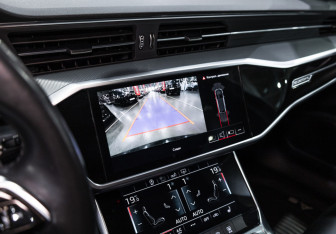 Подержанный автомобиль Audi A6 Wagon 2020 года (21 фото)