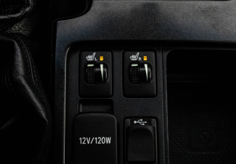 Подержанный автомобиль Toyota Land Cruiser Prado 2014 года (19 фото)