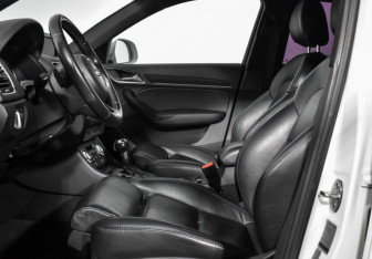 Подержанный автомобиль Audi Q3 2012 года (11 фото)