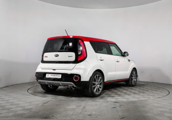 Подержанный автомобиль Kia Soul 2017 года (5 фото)