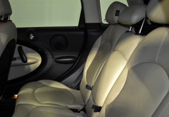 Подержанный автомобиль MINI Countryman 2013 года (12 фото)