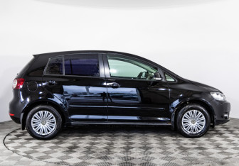 Подержанный автомобиль Volkswagen Golf Plus 2012 года (4 фото)