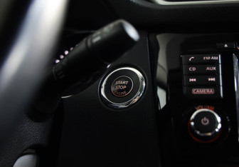 Подержанный автомобиль Nissan Qashqai 2014 года (13 фото)