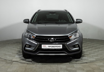 Подержанный автомобиль LADA (ВАЗ) Vesta Wagon 2020 года (2 фото)