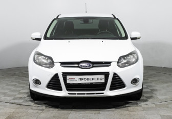 Подержанный автомобиль Ford Focus Sedan 2012 года (2 фото)