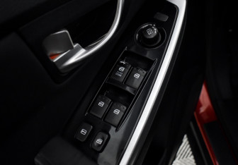 Подержанный автомобиль SsangYong Actyon 2013 года (10 фото)