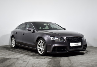Подержанный автомобиль Audi A5 Liftback 2009 года (3 фото)