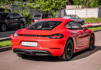 Подержанный автомобиль Porsche Cayman 2018 года (35 фото)