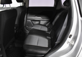 Подержанный автомобиль Mitsubishi Outlander 2017 года (11 фото)