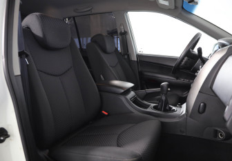 Подержанный автомобиль SsangYong Kyron 2014 года (11 фото)