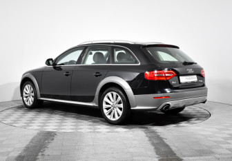 Подержанный автомобиль Audi A4 allroad 2014 года (7 фото)