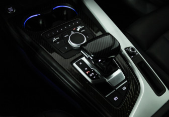 Подержанный автомобиль Audi A4 Sedan 2018 года (17 фото)