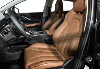 Подержанный автомобиль Omoda C5 2023 года (22 фото)