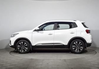 Подержанный автомобиль Chery Tiggo 4 2022 года (8 фото)