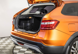 Подержанный автомобиль LADA (ВАЗ) Vesta Wagon 2019 года (9 фото)