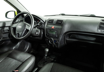 Подержанный автомобиль Kia Picanto 2009 года (9 фото)