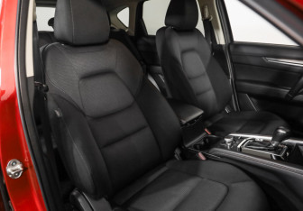 Подержанный автомобиль Mazda CX-5 2020 года (23 фото)