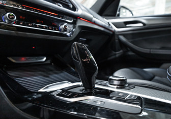 Подержанный автомобиль BMW X3 2018 года (21 фото)