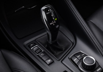 Подержанный автомобиль BMW X1 2020 года (20 фото)
