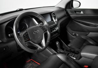Подержанный автомобиль Hyundai Tucson 2017 года (9 фото)