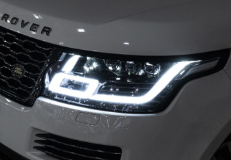 Подержанный автомобиль Land Rover Range Rover 2013 года (34 фото)