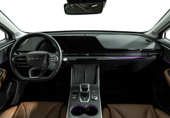 Подержанный автомобиль Omoda C5 2022 года (13 фото)