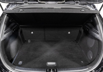 Подержанный автомобиль Kia Ceed Hatchback 2018 года (15 фото)