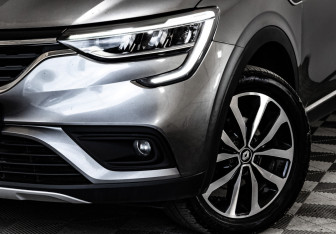 Подержанный автомобиль Renault Arkana 2020 года (2 фото)